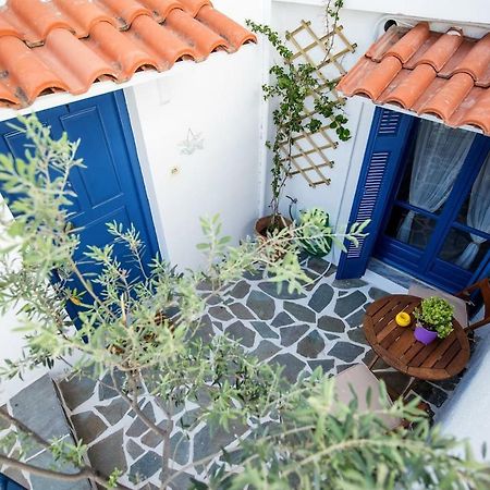 Aquarella-Stylish Veranda Apartment In Centre Of Poros Town Exterior photo