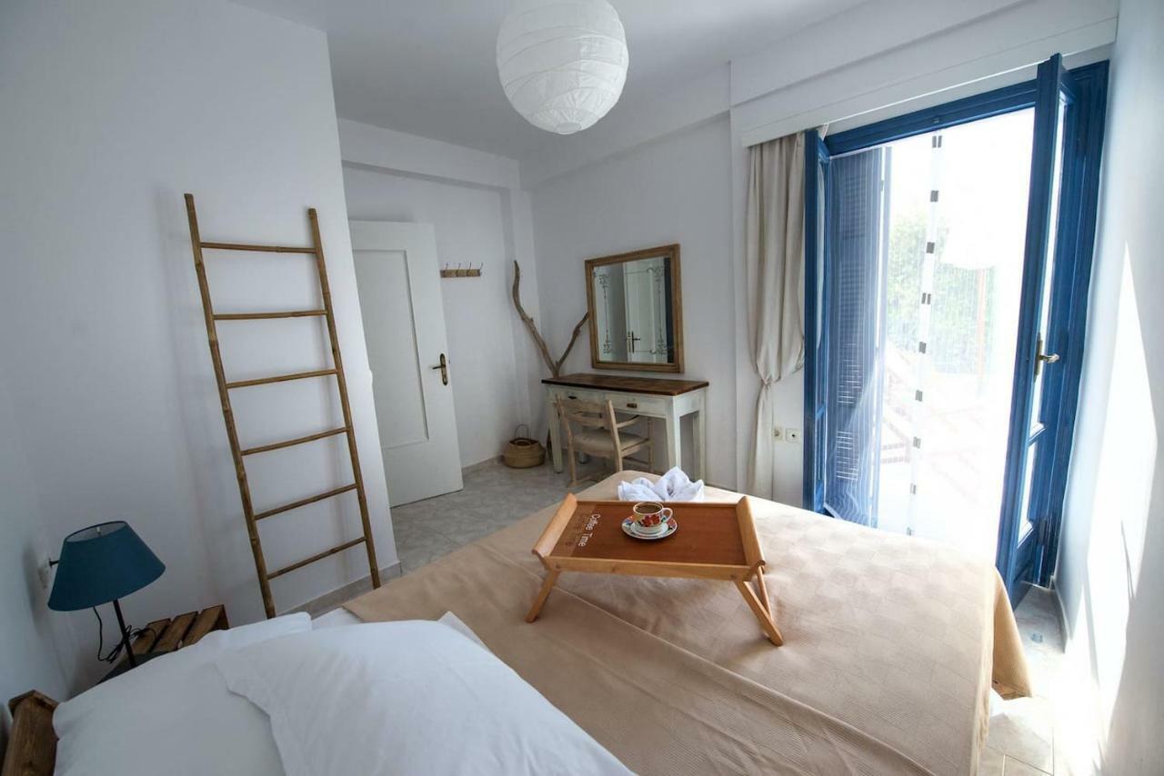 Aquarella-Stylish Veranda Apartment In Centre Of Poros Town Exterior photo